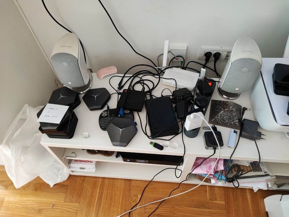 Amlogic box+Eon godina ili iptv