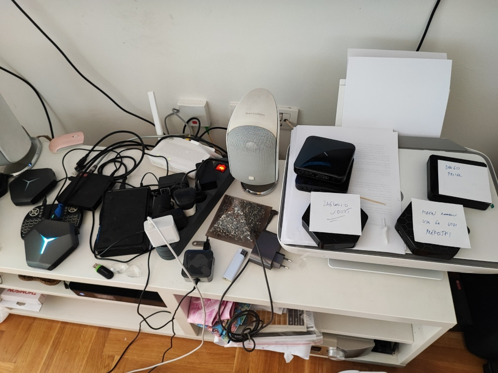 Amlogic box+Eon godina ili iptv