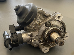 PUMPA GORIVA VW AUDI 03L130755D AVA 21249