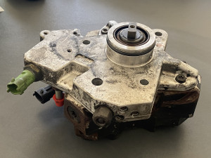PUMPA GORIVA VOLVO V70 0445010111 AVA 21250