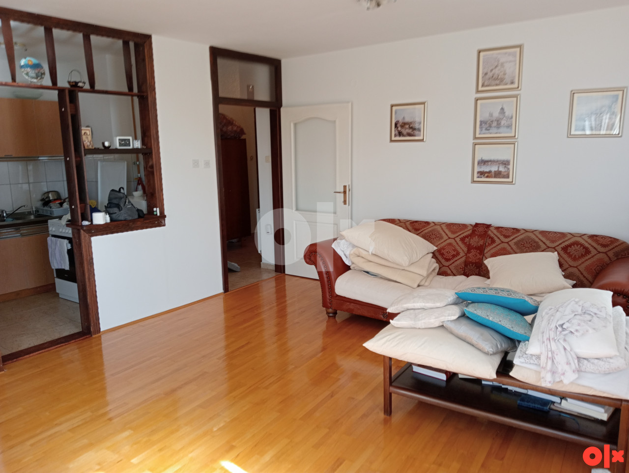 izdajem 1 soban Stan Istočno Sarajevo 63m2 3