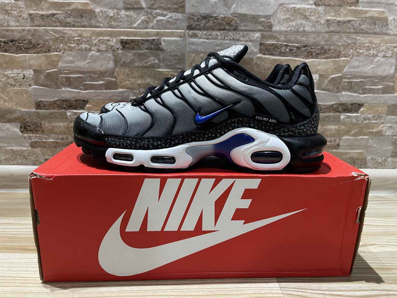 nike tn kiss my airs