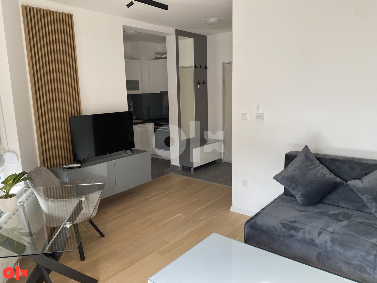 Stan na dan Elegance Tuzla 060/306-9026 6