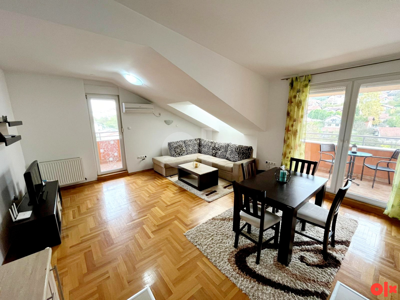 Stan na dan Banja Luka sa garazom apartman Banjaluka 17