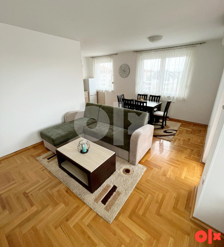 Stan na dan Banja Luka sa garazom apartman Banjaluka 23