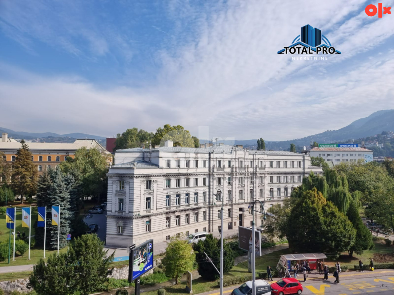TOTAL PRO / Dvoetažni tosoban stan 114m2 / Skenderija