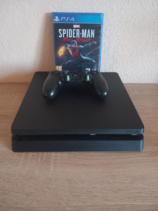Playstation 4+Spider man miles morales
