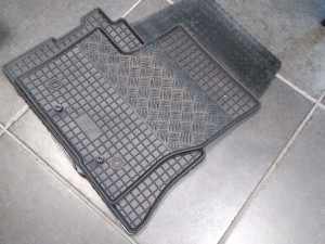 PATOSNICE PODMETAČI GUMENI FORD KUGA 2013-