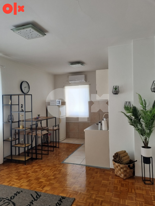 STAN NA DAN BANJA LUKA Tel:066/659-039  Parking besplatan 5