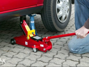 Auto Hidraulicna Dizalica Krokodilka Zaba 2t i 2,5 Tone Krokodil