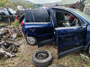 Tiguan desna vrata