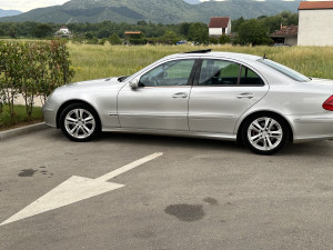 Mercedes-Benz E 280