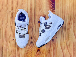 Jordan 4