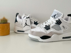 Jordan 4