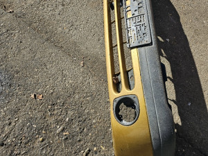 Renault clio 2,1998 prednji branik