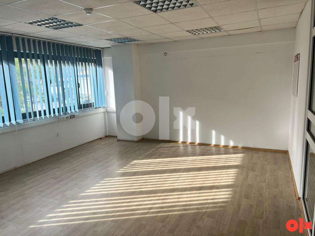 NAJAM KANCELARIJA - POSLOVNA ZONA A1 ZENICA 22-88 m2 350 KM + PDV 8