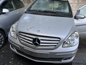 Dijelovi b klasa wagen zenica Mercedes W245 (fotografija 4)
