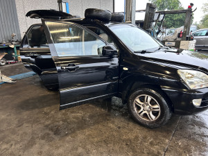 Dijelovi wagen zenica Kia Sportage 2008 (fotografija 4)