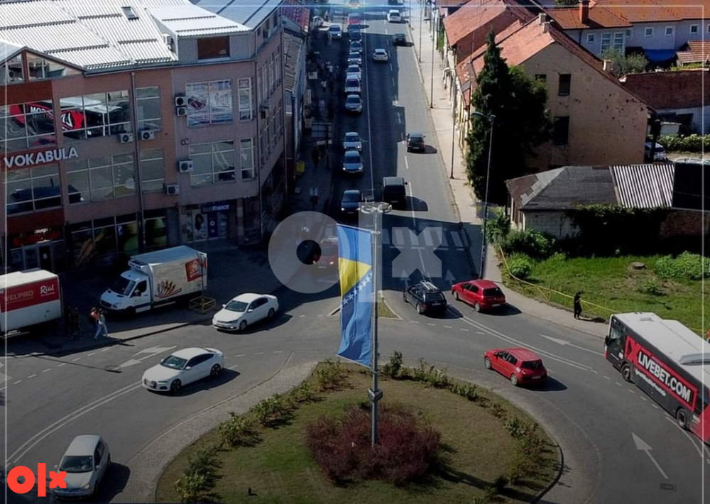 Stan na dan Centar, skver, Tuzla, 50m2, parking obezbijeđen 18
