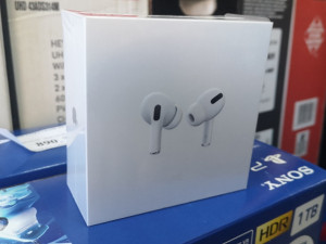 Apple AirPods Pro with Wireless Charging Case VAKUM
