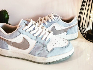 Jordan 1 Low