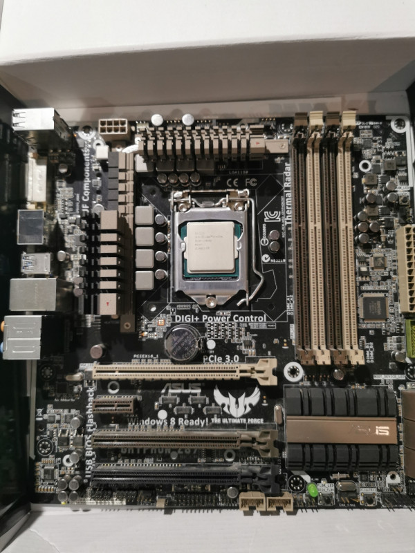 Set overclock Asus z87 gryphon sa I7 4770 Matične ploče