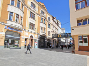 m2: Ferhadija / Petosoban salonski stan 170m2