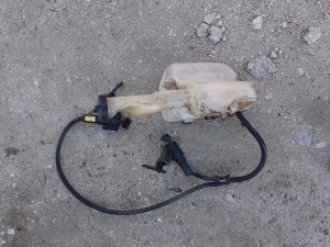 POSUDE FORD MONDEO-ULJA VODE...