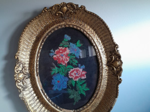 Goblen  crvene ruže-ručni rad-hand made-vintage