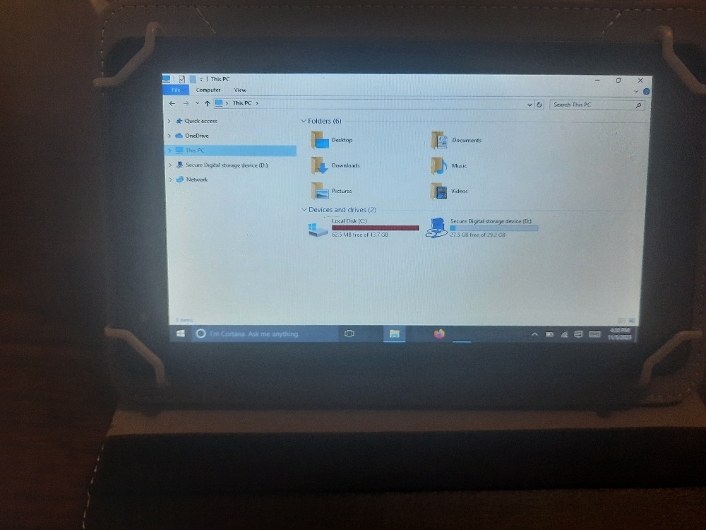 Windows tablet sa programom Autodata 3.38