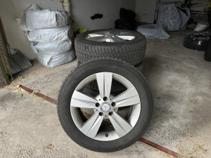 Felge sa gumama Mercedes-Benz 17 225 55 17 zimske gume
