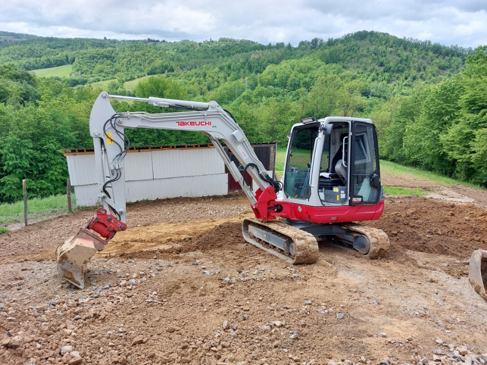 Mini bager Takeuchi tb 250
