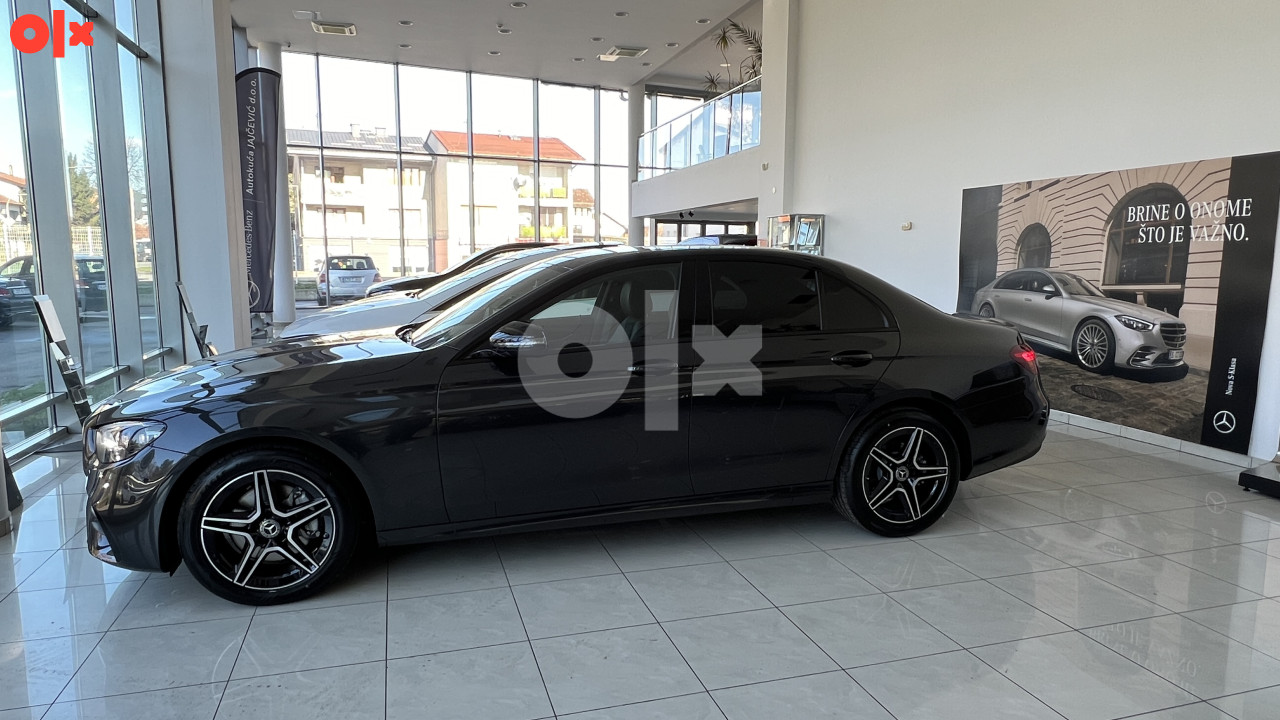 Mercedes-Benz E 220d 4M AMG/MLED/Grafit/200KS