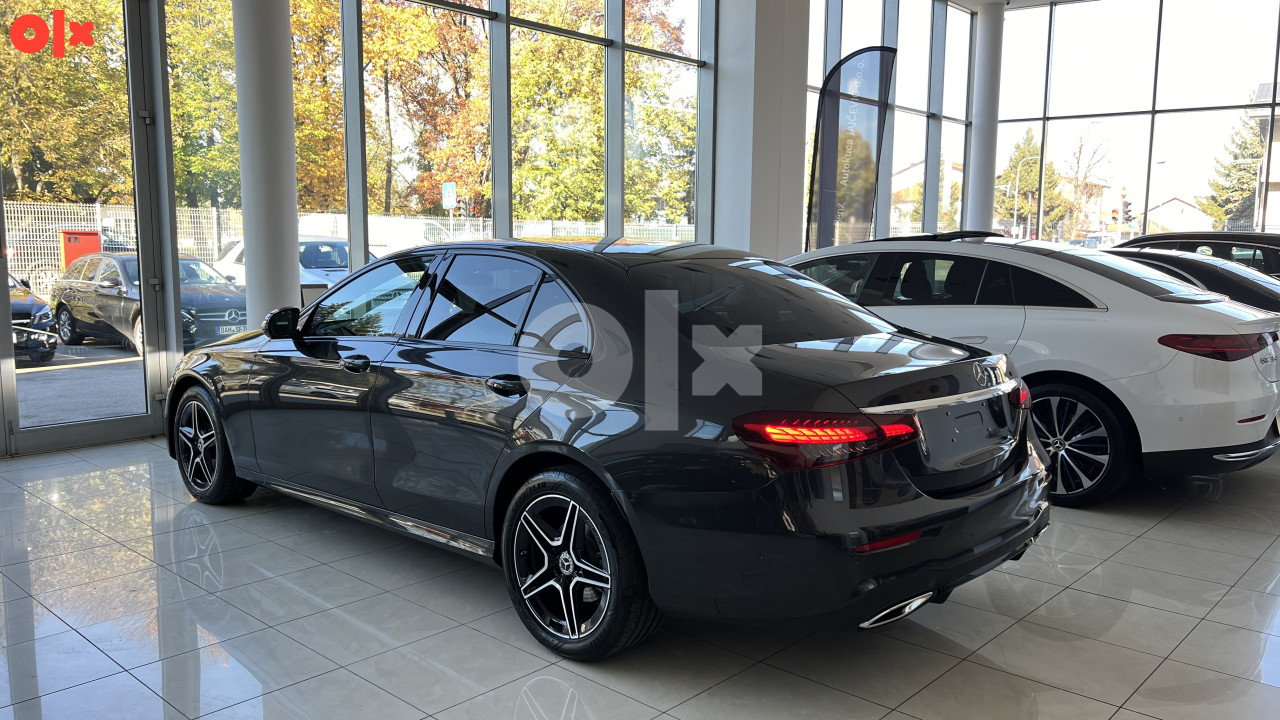Mercedes-Benz E 220d 4M AMG/MLED/Grafit/200KS