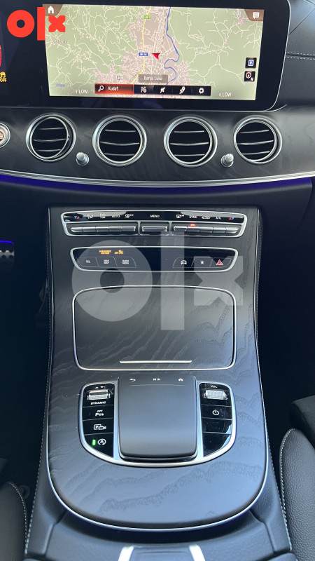 Mercedes-Benz E 220d 4M AMG/MLED/Grafit/200KS