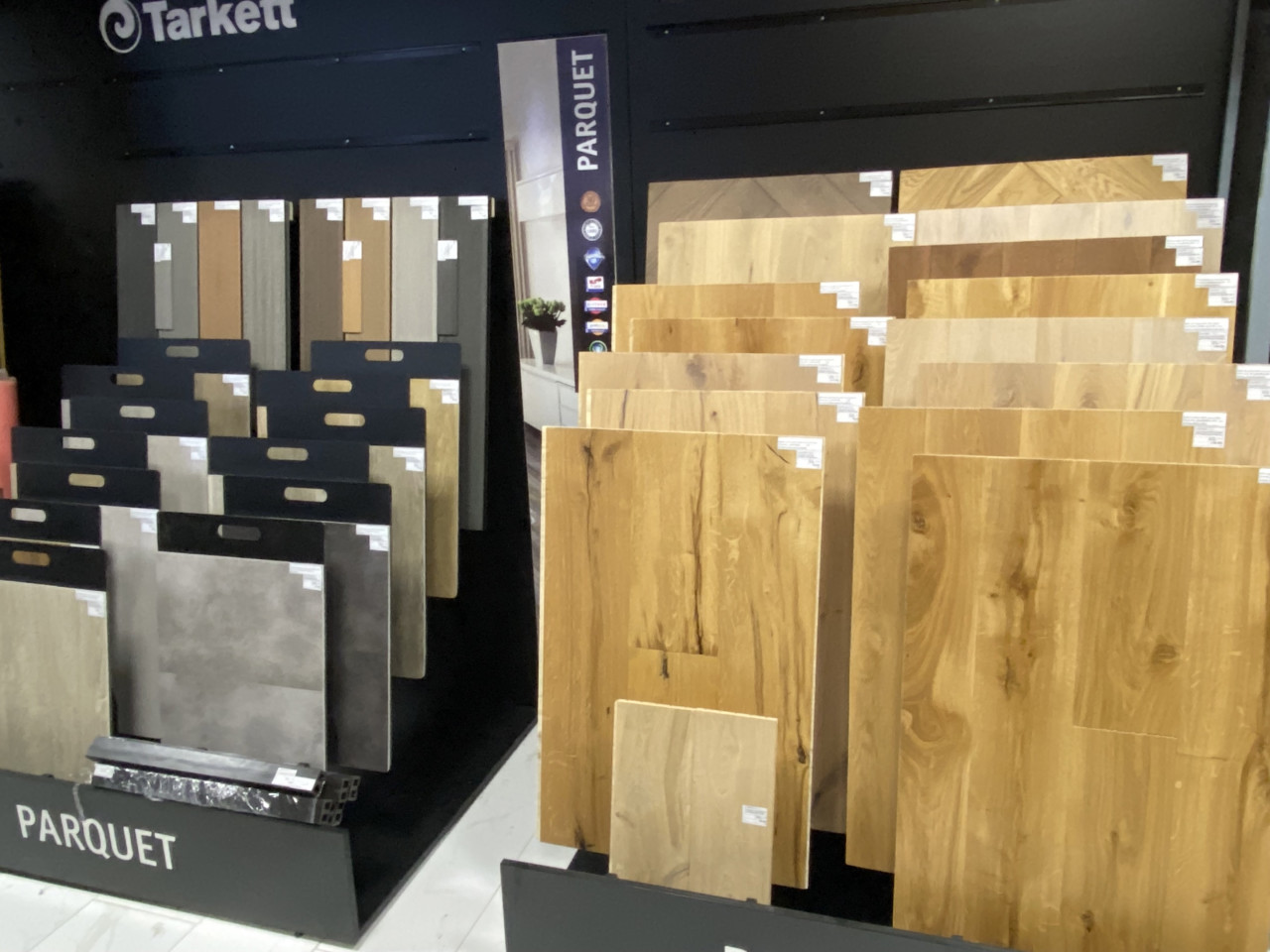 Parket hrast 13,5mm-višeslojni, gotovi, završno lakirani