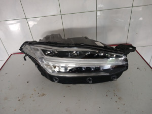 VOLVO XC 90  FAR xenon led  061 142 654