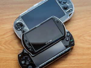 Sony PSP PS Vita PS2 Servis Cipovanje Ciscenje Otkup