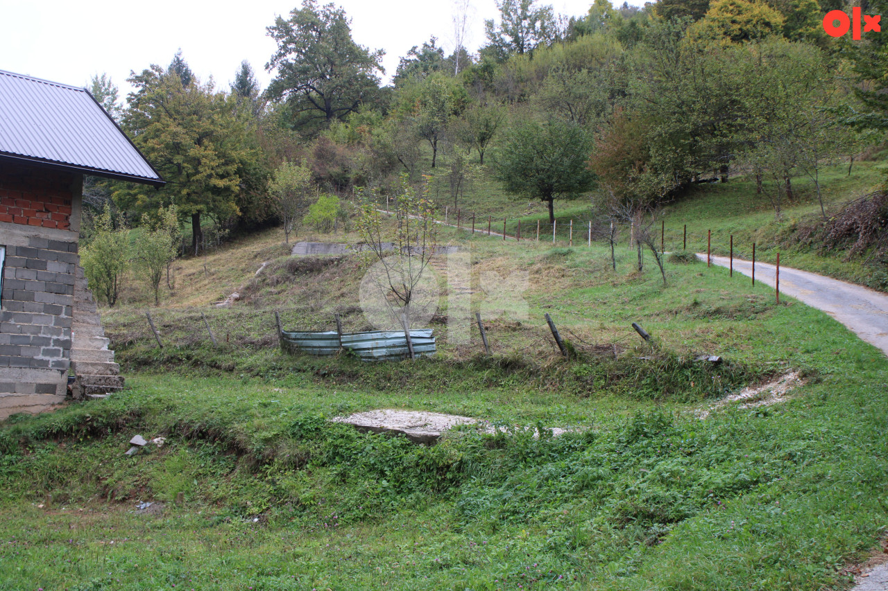 Zemljište Trnovo Kijevo 1004m2 2