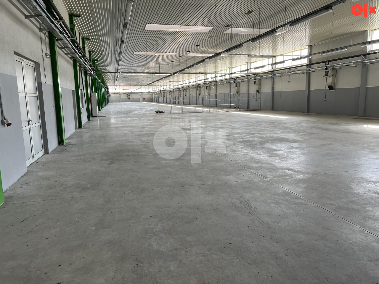 Industrijski poslovni prostor 4000m2 Donji Vakuf