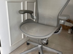 Herman Miller Aeron Stolica velicina B