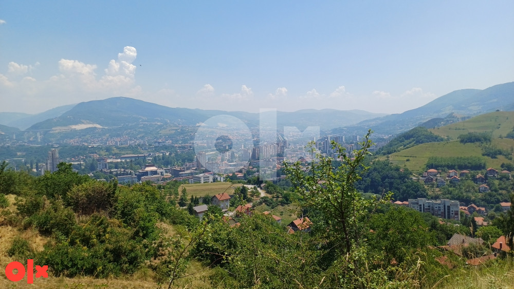 Jedinstvena prilika!Zemljište na atraktivnoj lokaciji - Zmajevac 15