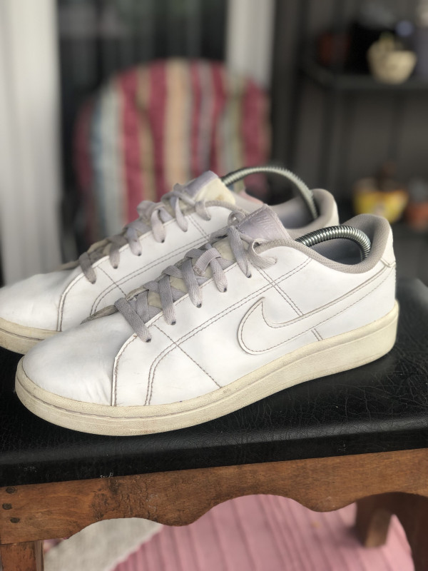 Nike Court Royale 2