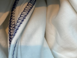 Bijeli carsaf na gumu