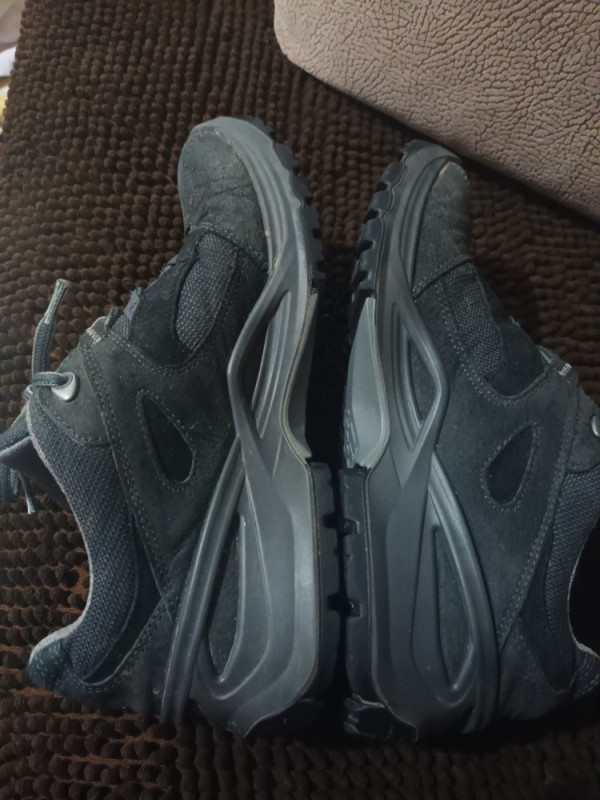 Lowa ženske patike br.39.5 gore_tex