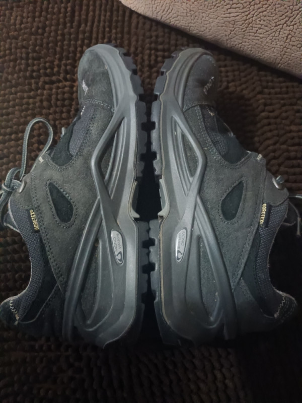 Lowa ženske patike br.39.5 gore_tex