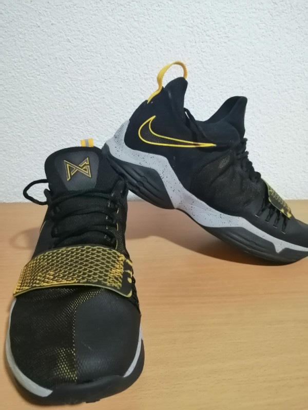 nike pg 1 black gold