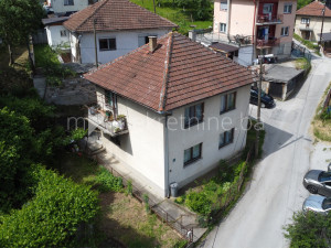 m2: Novo Sarajevo, Kovačići. Kuća sa dva stana 142m2