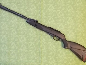 VAZDUŠNA PUŠKA GAMO BLACK FUSION IGT 4,5mm 335M/S