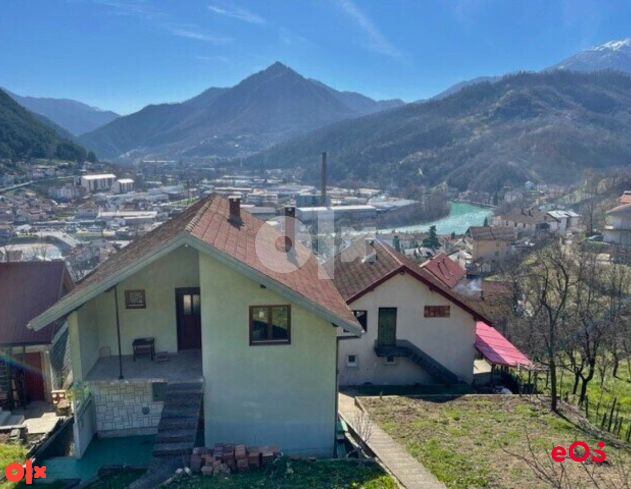 EOS / Dva Sprata Stambenog Objekta / Konjic / 108 m2